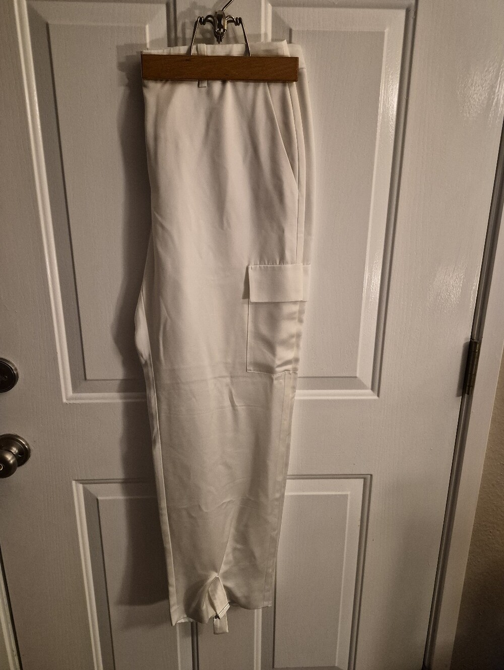 GUESS White Satin Cargo Style Pants